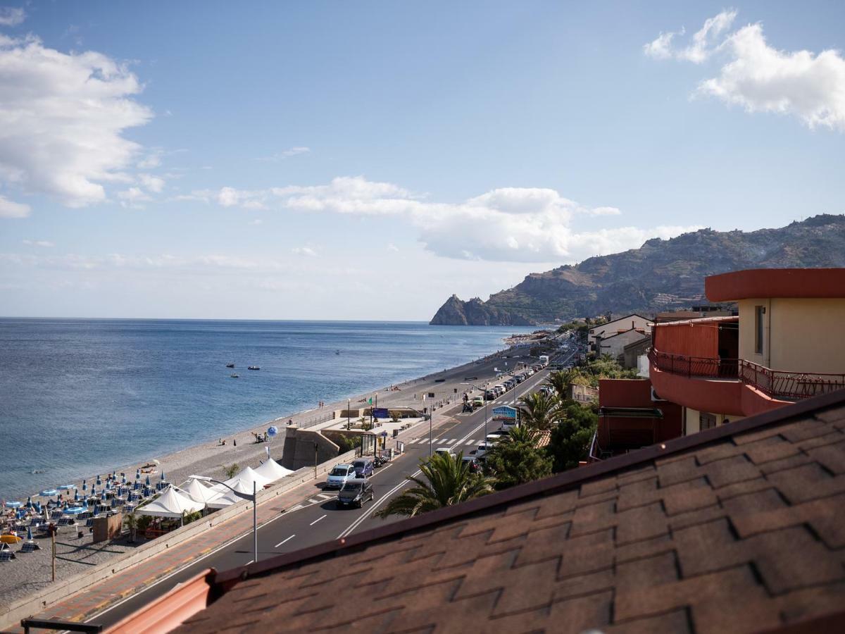 شقة Marina Di Savoca سانتا تيريزا دي ريفا المظهر الخارجي الصورة